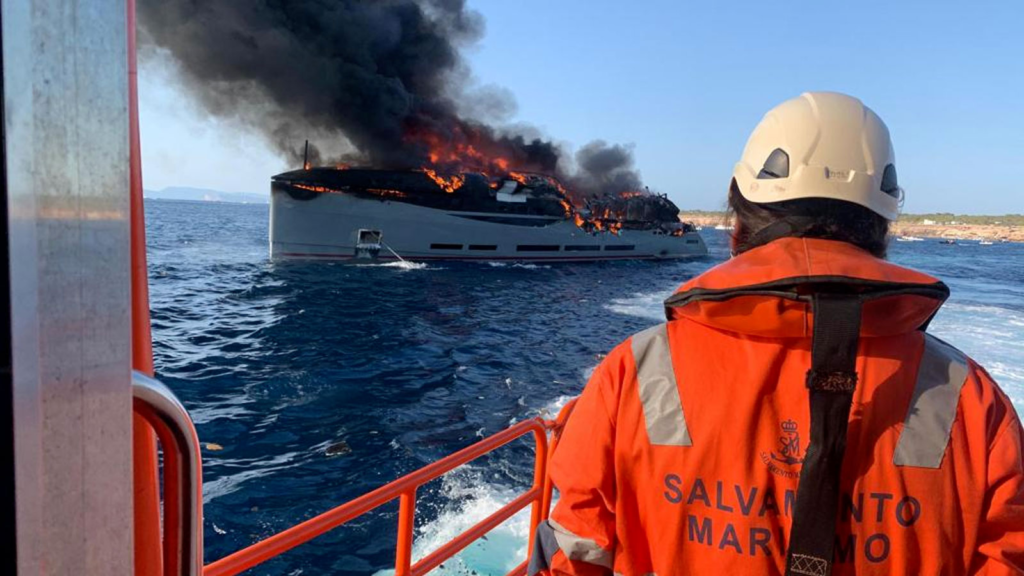 Lithium battery fire incident on yacht highlighting the need to safely contain lithium battery fires on yachts